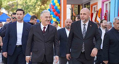 Orhangazi'de anaokulunun resmi açılışını TOBB Başkanı yaptı