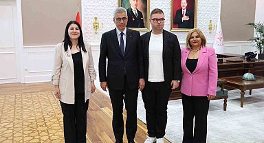 Otizmli bireylerin sorunlarını içeren rapor Bakan Memişoğlu'na sunuldu