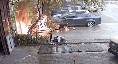 Oto tamirhanesinde dehşet anları: Yanmaktan böyle kurtuldular