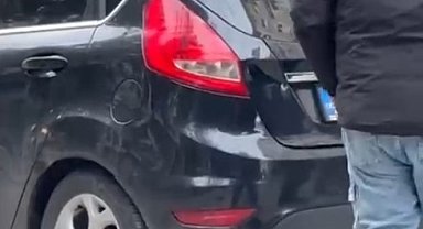 Otomobilin altında kalan 8 yaşındaki çocuk yaralandı