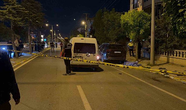 Otomobilin çarptığı eski muhtar hayatını kaybetti