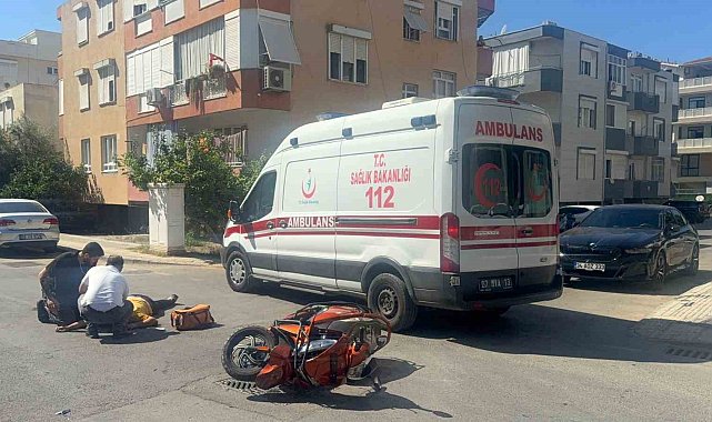 Otomobille motosiklet çarpıştı: 1 yaralı