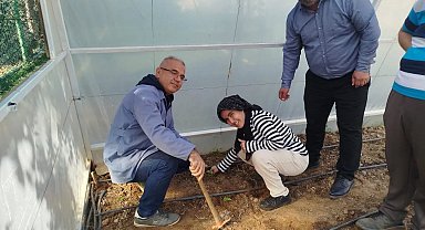 Özel öğrenciler fideleri toprakla buluşturdu