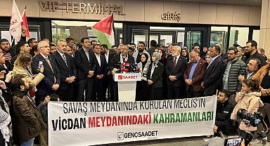 Özgürlük Filosu'nda gözaltına alınan milletvekilleri İstanbul'a geldi