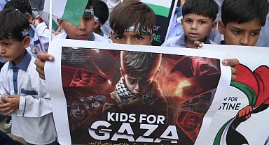 Pakistan'da İsrail'in Gazze'ye yönelik saldırıları ikinci yılında protesto edildi
