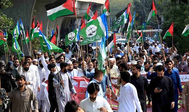 Pakistan'da İsrail'in Küresel Sumud Filosu'na müdahalesi protesto edildi
