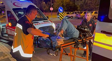 Parkta bıçaklı kavga: 2 yaralı