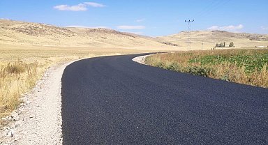 Patnos'ta Konakbey-Uzunca köy yolu asfalt çalışması tamamlandı