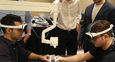 Plastik cerrahlar, İzmir'de mikrocerrahi eğitiminde buluştu