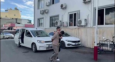 Polis süsü verip çakarla gezdi, havaya ateş açıp çocukların üzerini aradı