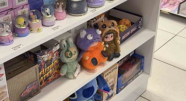 Popüler oyuncak "Labubu" çılgınlığı hırsızlıkla bitti: O anlar kameraya yansıdı