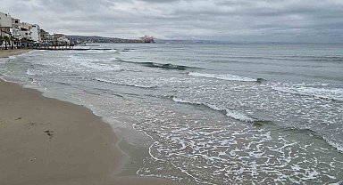 Poyraz balıkçıları limana döndürdü