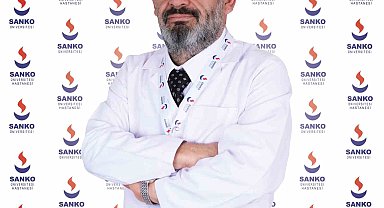 Prof. Dr. Yıldırım: "Memede hissedilen her kitle, kanser olmasa da değerlendirilmelidir"