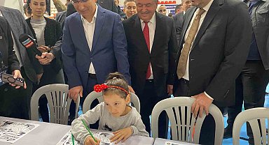 Pursaklar'da 2. Bilim Şenliği öğrencilerin keşfederek öğrenmesini sağlıyor