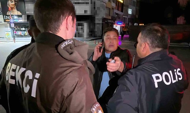 "Bekçi beni çeviremez" diyen alkollü şahıs bekçileri polise şikayet etti