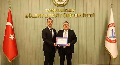 Rektör Özölçer'den NASA'nın Onur Listesi'ne adını yazdıran Yusuf Nas'a tebrik