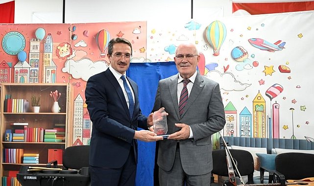 Renkli Düşler Duvar Projesi çocukların hayatına renk kattı