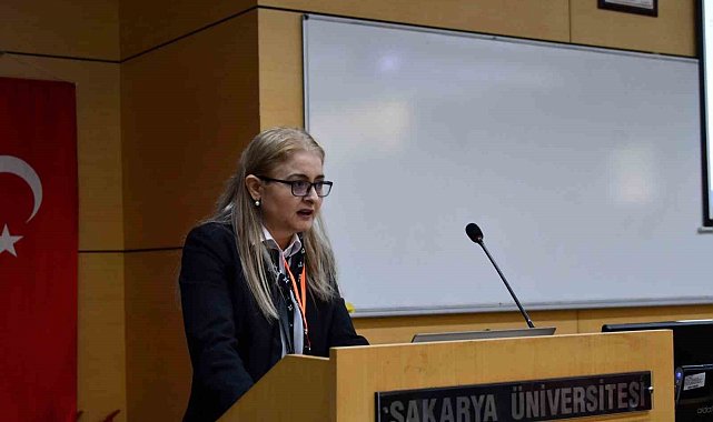 Sakarya Üniversitesinde yapay zekanın etik boyutları tartışıldı