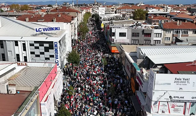 Sakarya'da binlerce kişi 'Özgür Filistin' için yürüdü