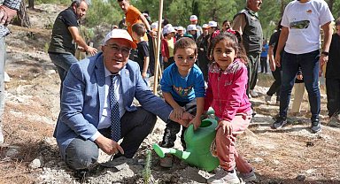 Sakin şehir Çameli'nin minik elleri doğaya büyük nefes verdi