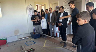 Salihli Kaymakamı Güldoğan, geleceğin bilim insanlarıyla buluştu