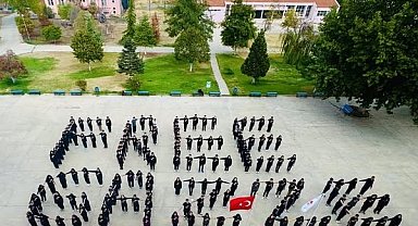 Salihli'de gençlerden Gazze'ye destek