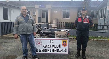 Salihli'de plakasız motosiklet çalıntı çıktı