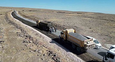 Şanlıurfa Büyükşehir Belediyesi kırsaldaki yolları yeniliyor