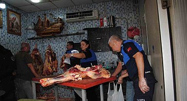 Şanlıurfa'da 1 ton bozuk et ele geçirdi