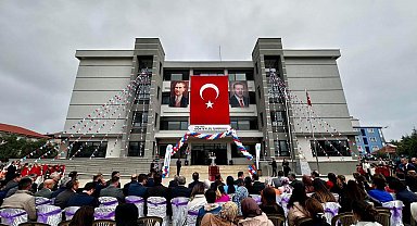 Sarıgöl'deki okulların resmi açılışı yapıldı