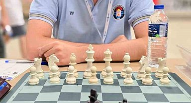 Satranç sporcusu Talat Yıldız, CM unvanını kazandı