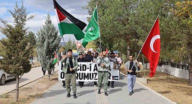 SCÜ öğrencileri Gazze için yürüdü