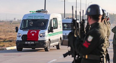 Şehit Eyüp Güner Gaziantep'e dualarla uğurlandı