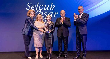 Selçuk Yaşar Ödülü Prof. Dr. Elif Uysal'a