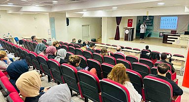 Siirt'te "Klinik Rehberler ve Protokoller" eğitimi
