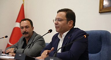 Sındırgı Belediye Başkanı Sak'a gazetecilerden büyük tepki