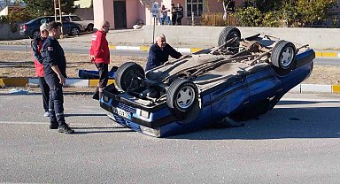 Sivas'ta devrilen araçta yaralanan olmadı