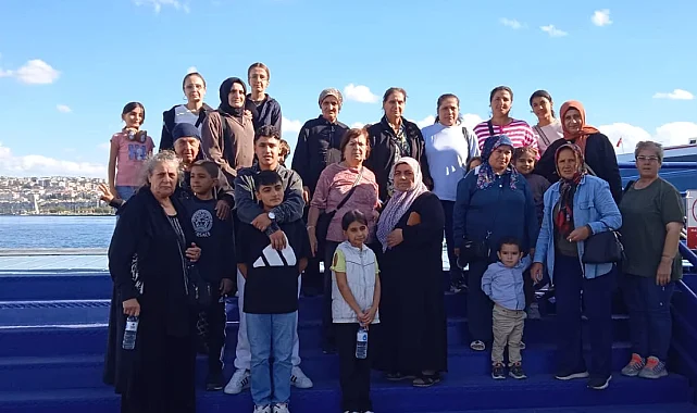 Somalı kadınlar İzmir'de körfez turuna çıktı