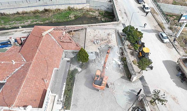 Sorgun Belediyesi kaçak yapıları yıkım çalışmalarını sürdürüyor