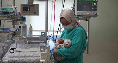 Suriye'den Türkiye'ye 'Hamit' bebek için yaşam yolu: Kalp damarları ters doğmuştu, 4,5 saatlik başarılı operasyon