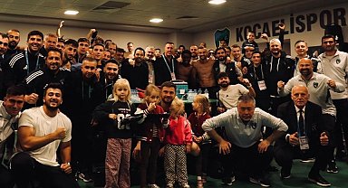 Tahir Büyükakın: "Muhteşem oyun, harika galibiyet!"