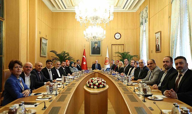 TBMM Başkanı Kurtulmuş: "Bizim toplumumuzun kök hücresi ailedir"