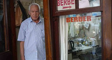 Tek koltuklu dükkanda yarım asırlık zanaat