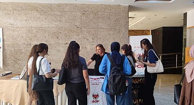 Terör polisi üniversite öğrencilerine terör tuzağını anlattı