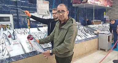 Tezgahlarda hamsi bolluğu