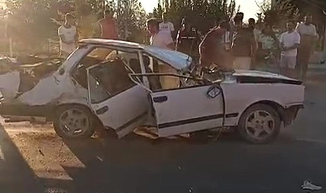 Tofaş hurdaya döndü: 2 yaralı
