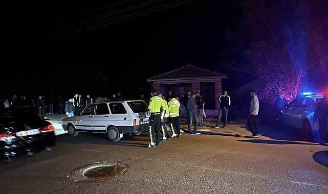 Tokat'ta motosiklet otomobile çarptı: 2 yaralı