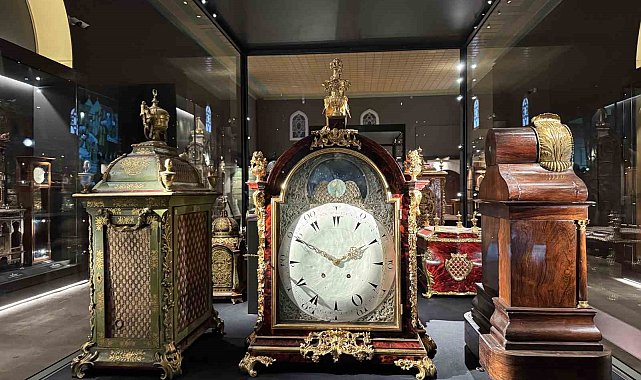Topkapı Sarayı'nın dünyaca ünlü saat koleksiyonu ilk kez gün yüzüne çıkıyor