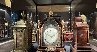 Topkapı Sarayı'nın dünyaca ünlü saat koleksiyonu ilk kez gün yüzüne çıkıyor