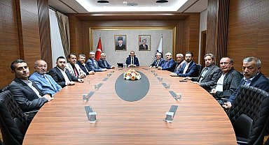TSO heyeti Vali Seddar Yavuz ile bir araya geldi